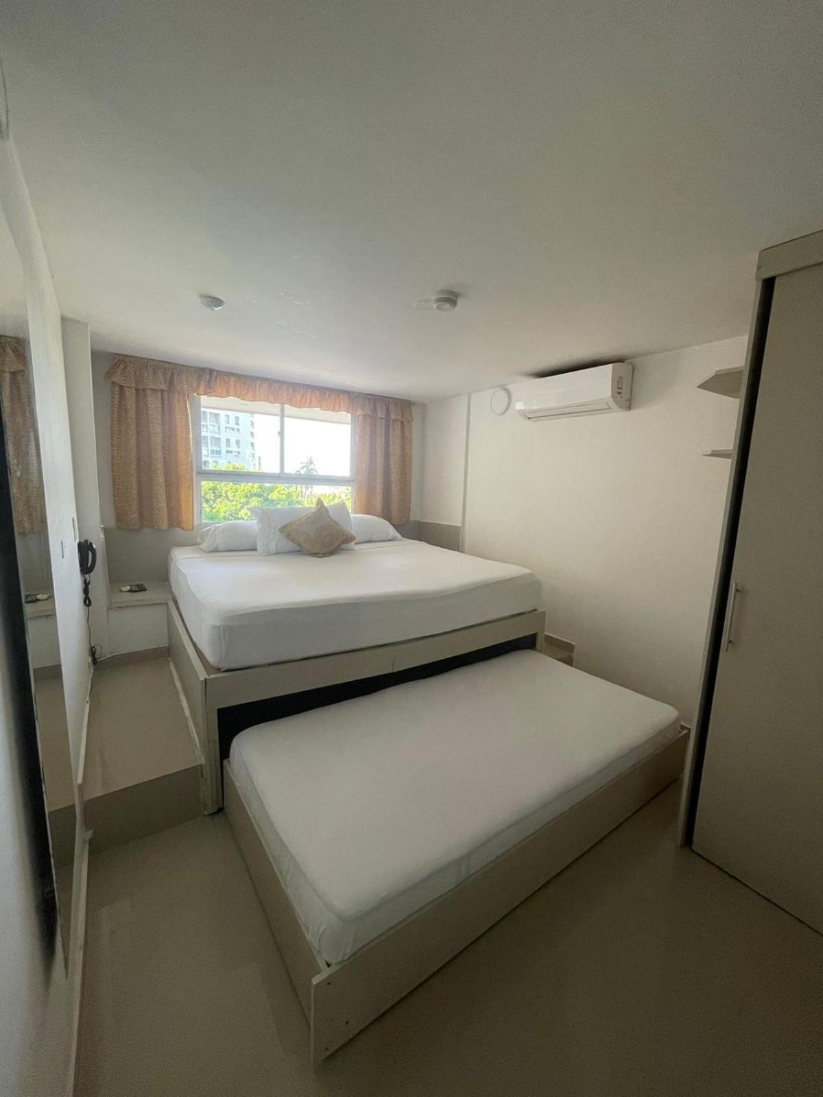 Hotel Hernandez Ctg Cartagena Esterno foto